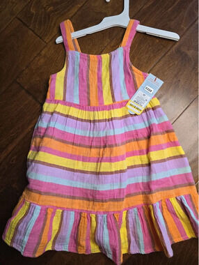 4t brand new dress from target item 208G7